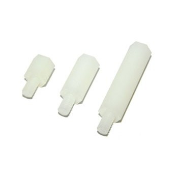 Afstandsbus 1x binnen & buiten M4 kunststof  8mm