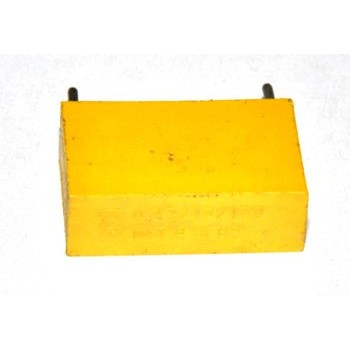 MKT    470nF 100V R15